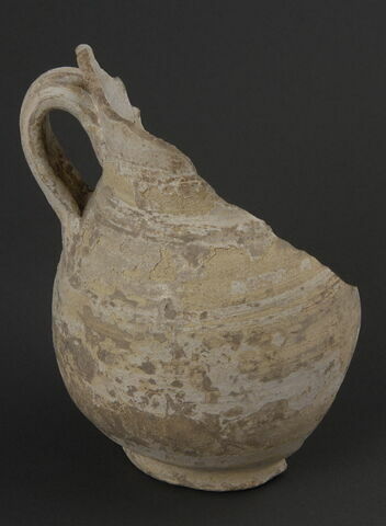 Vase (?) fragmentaire