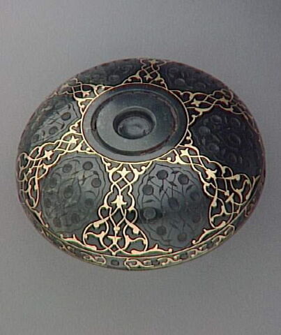 Coupe à décor d'arabesques, image 7/7