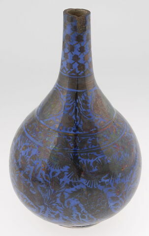 Bouteille à décor de paysage peuplé d'animaux, image 2/5