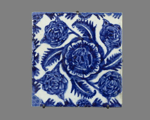 Carreau aux rosettes tourbillonnantes, image 1/2