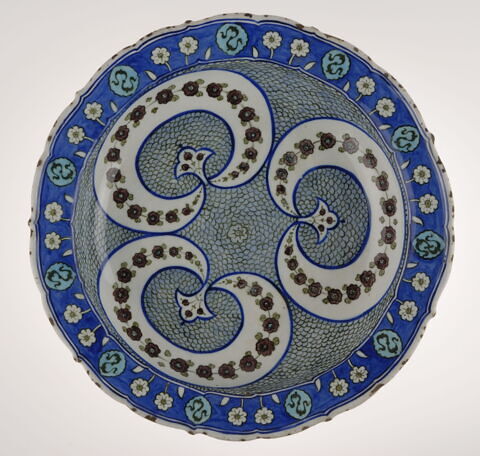 Plat aux croissants fleuris, image 6/10