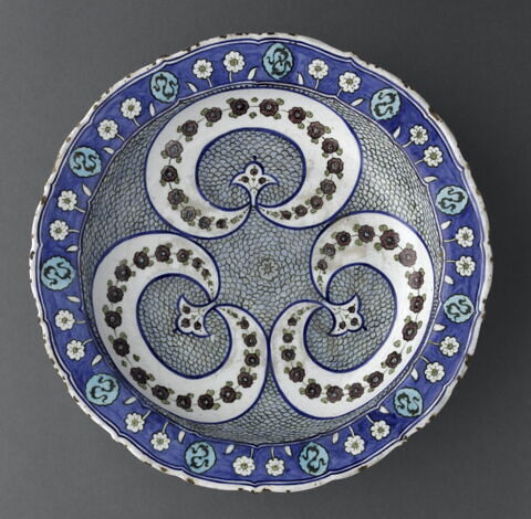 Plat aux croissants fleuris, image 9/10