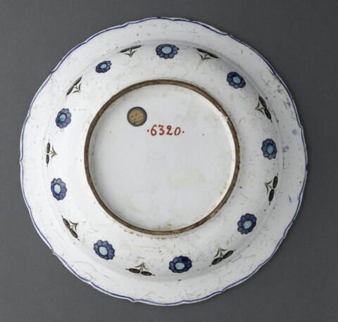 Plat aux croissants fleuris, image 10/10