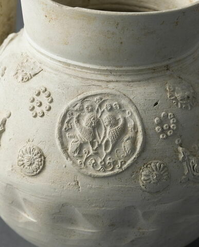 Pichet à décor de médaillons, image 4/4