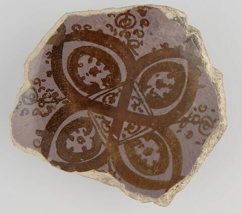 Fond de coupe à décor de rosace, image 1/2