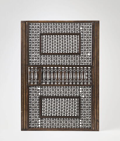 Moucharabieh à décor de lampes