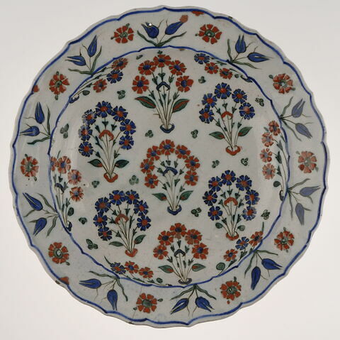 Plat aux petits bouquets, image 3/8