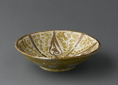 Coupe aux quatre fleurons, image 4/7