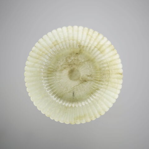 Petit bol en forme de chrysanthème, image 2/5