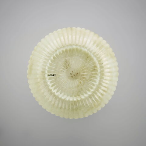Petit bol en forme de chrysanthème, image 3/5