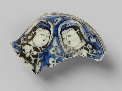 Fragment de coupe aux deux personnages, image 1/4