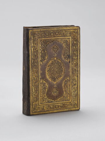 Reliure à décor de mandorle, fleurettes et tchis, image 1/12