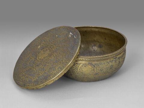 Boîte à couvercle au blason européen, image 17/18