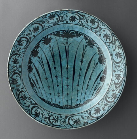 Plat aux tiges graciles, image 1/8