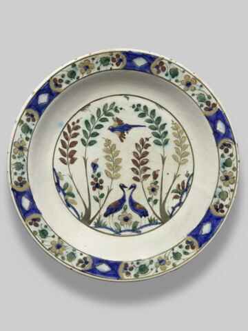 Plat aux deux grues, image 1/11