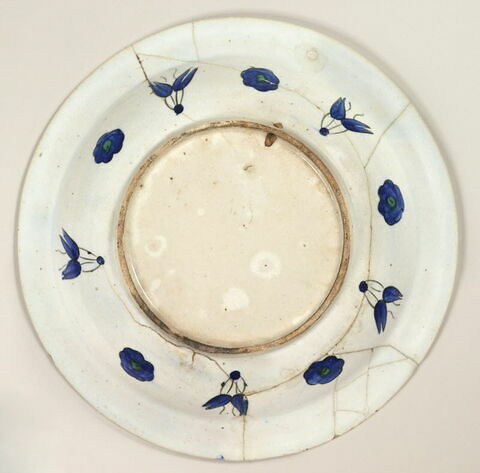 Plat à la rosace, image 2/3