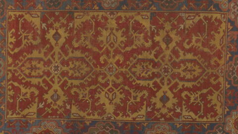 Tapis à décor d'arabesques anguleuses dit 