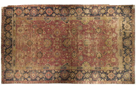 Tapis à rinceaux d'arabesques et de fleurs de lotus dit 