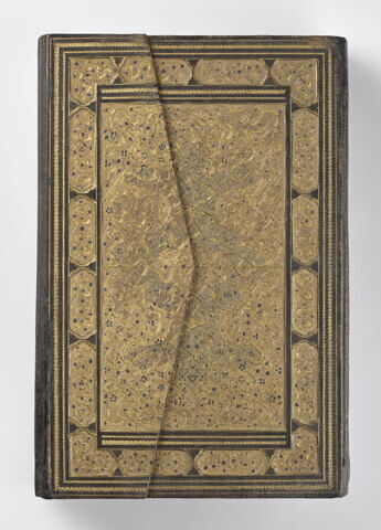 Reliure à décor de rinceaux, fleurs et tchis, image 2/14