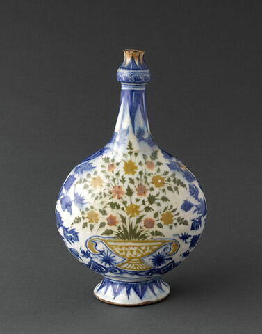Bouteille à décor de bouquet, image 1/7