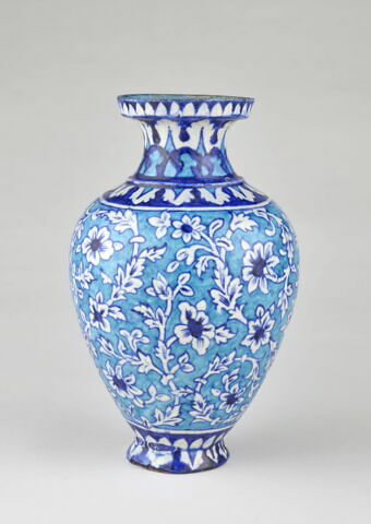 Vase, image 1/5