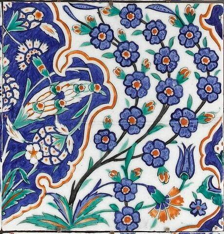 Carreau à décor de mandorles et de prunier, image 2/2