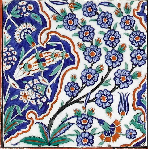 Carreau à décor de mandorles et de prunier, image 2/2