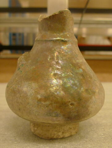 Bouteille fragmentaire, image 2/2