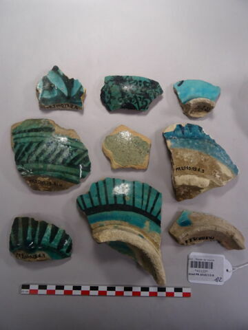 Lot de 17 tessons bleu turquoise, image 2/2