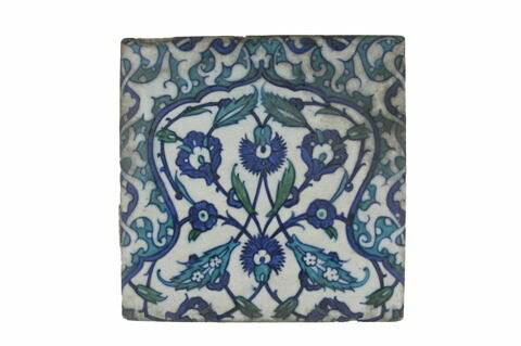 Carreau participant à un décor de niche fleurie, image 1/1