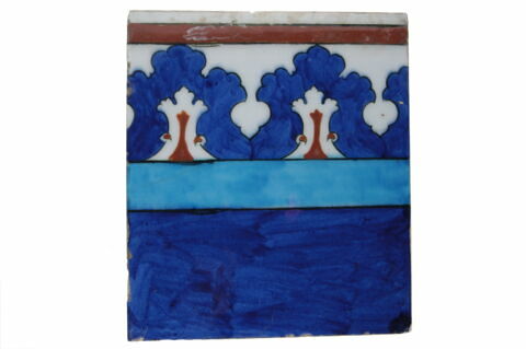Carreau de bordure à frise de lambrequins, image 2/2