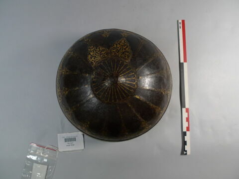 Casque aux cartouches inscrits, image 8/16