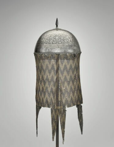 Casque à porte-aigrettes et camail, image 4/7
