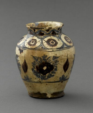 Vase, image 1/8