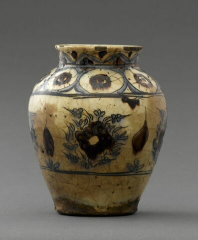 Vase, image 7/8