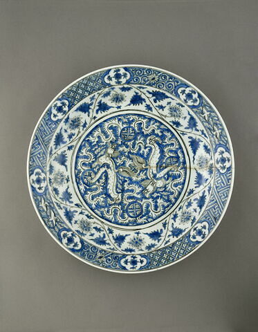 Plat sinisant aux dragons, image 1/10