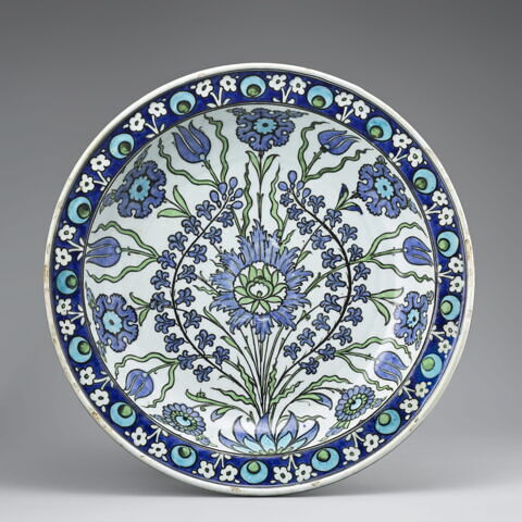 Plat aux jacinthes, tulipes et oeillets, image 1/6