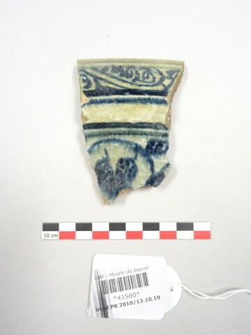 Fragment de bord de vaisselle, image 1/2