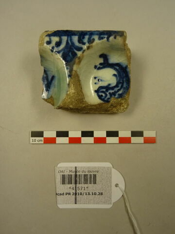 Fragment de vaisselle à cupules, image 1/1