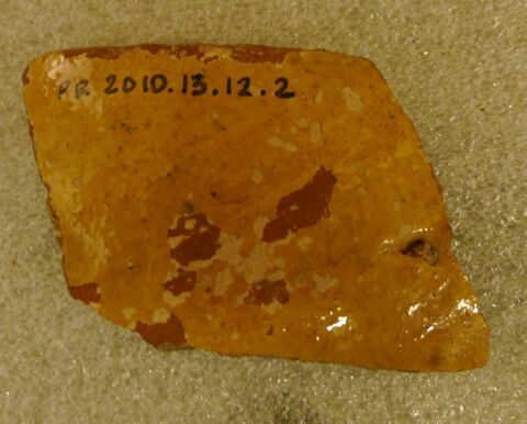 Fragment de bord de vaisselle, image 2/2