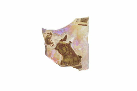 Fragment d'objet en verre, image 1/1