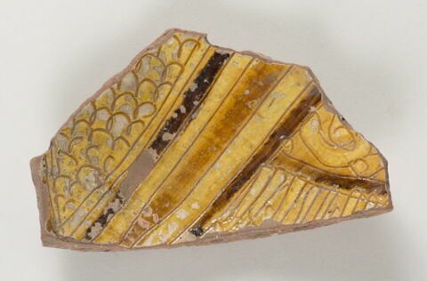 Fragment de vaisselle, image 1/1