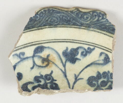 Fragment de bord de vaisselle, image 1/1