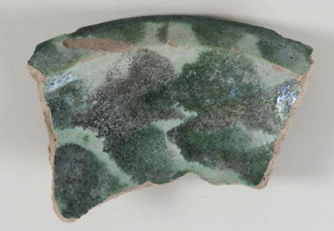 Fragment de bord de vaisselle, image 1/1