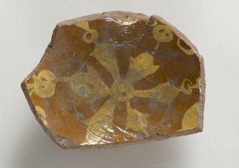 Fragment de vaisselle, image 1/1