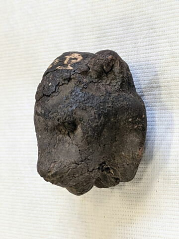 figurine ; pseudo-momie, image 4/4