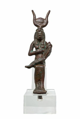 figurine d'Isis allaitant, image 2/5