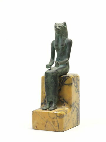 figurine, image 1/1