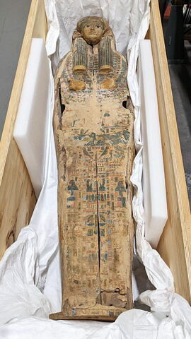 couvercle de cercueil momiforme