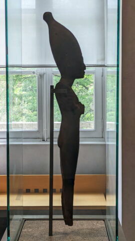 statuette, image 5/6